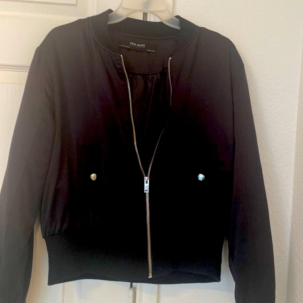Zara Bomber Jacket Bloggers Favorite🌺